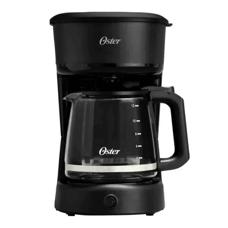 Cafetera Oster - 12 Tazas / Filtro Reutilizable / Función Pausa y Servir / Ventanilla de Agua / Negro - BVSTDCS121B
