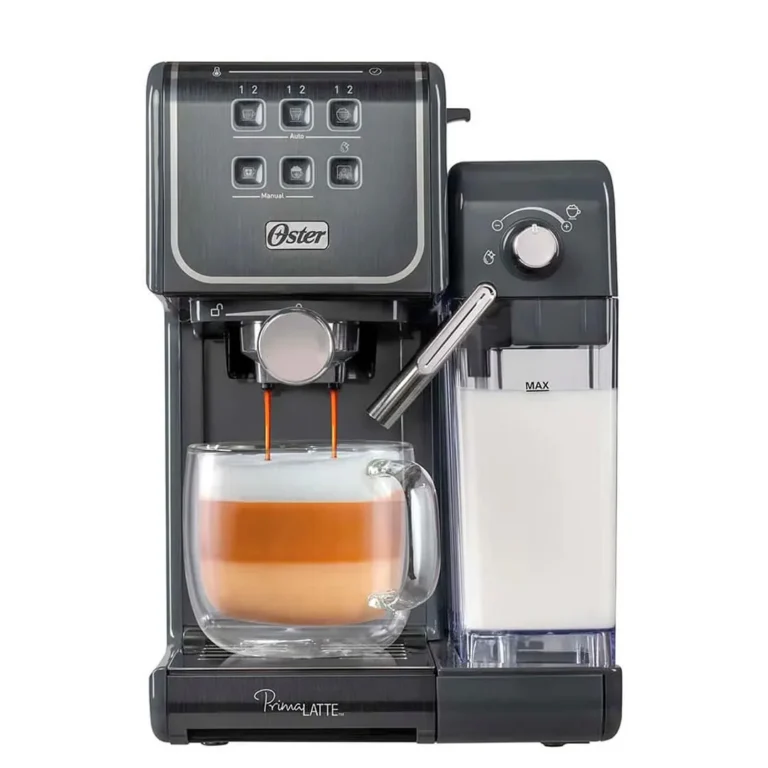 Cafetera PrimaLatte Oster - 2 Touch / Panel Táctil / 19 Bar de Presión / Gris / BVSTEM6801M