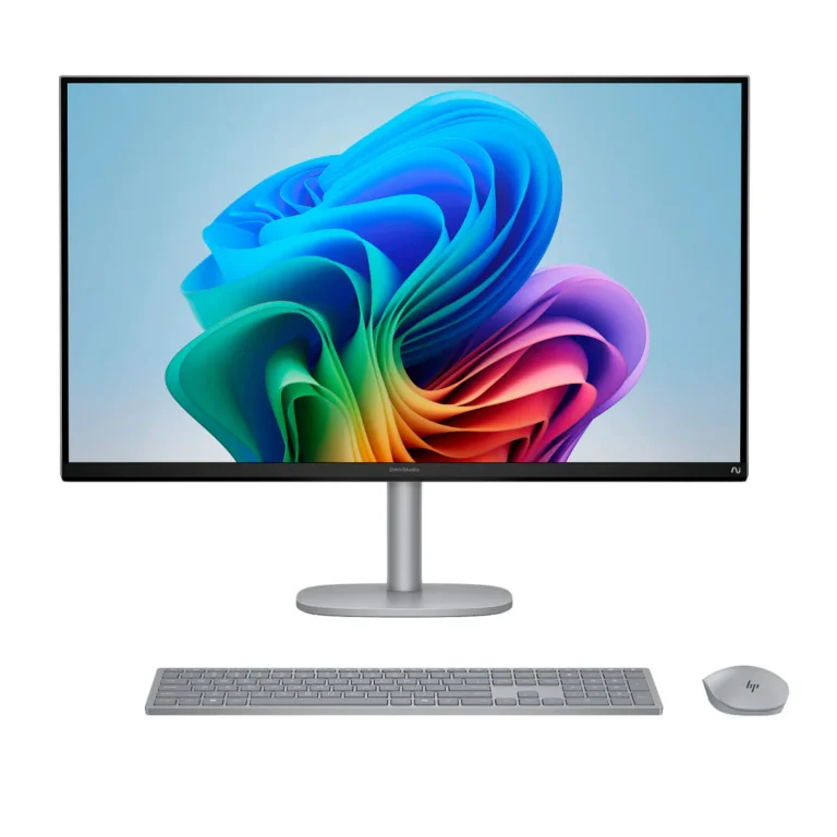 All In One HP OmniStudio X Copilot+ 32-c1014 - 31.5” - Intel Core Ultra 7 258V 24 / 32GB / 1TB SSD / W11 / Meteor Silver